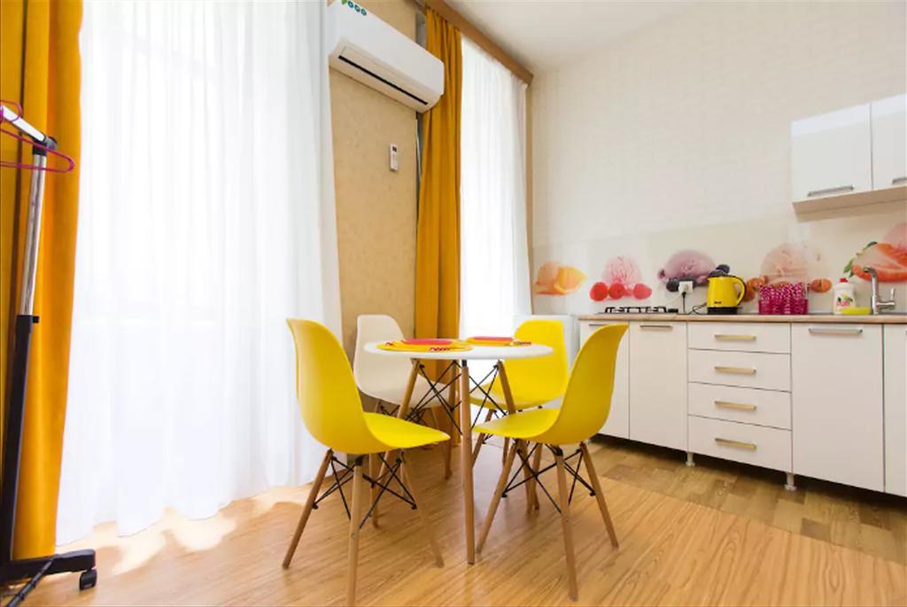 Pop Art Studio Apartment Тбилиси Экстерьер фото